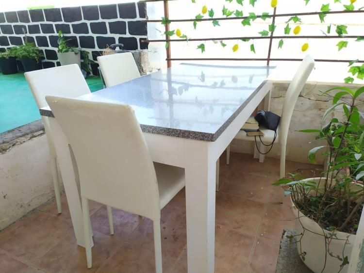 In The Heart Of Praia - Family B&B Экстерьер фото
