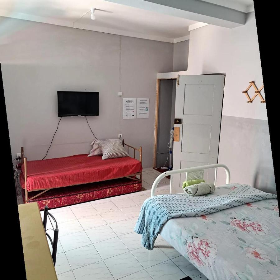 In The Heart Of Praia - Family B&B Экстерьер фото
